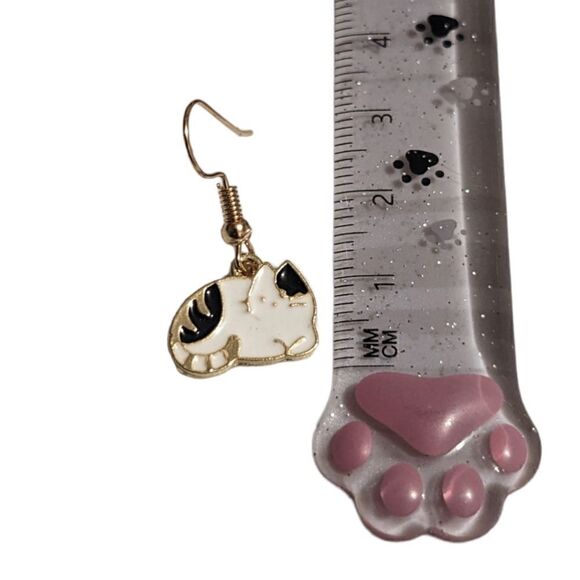 Kitty Cat Cartoon Design Earrings - Picture 5 of 6